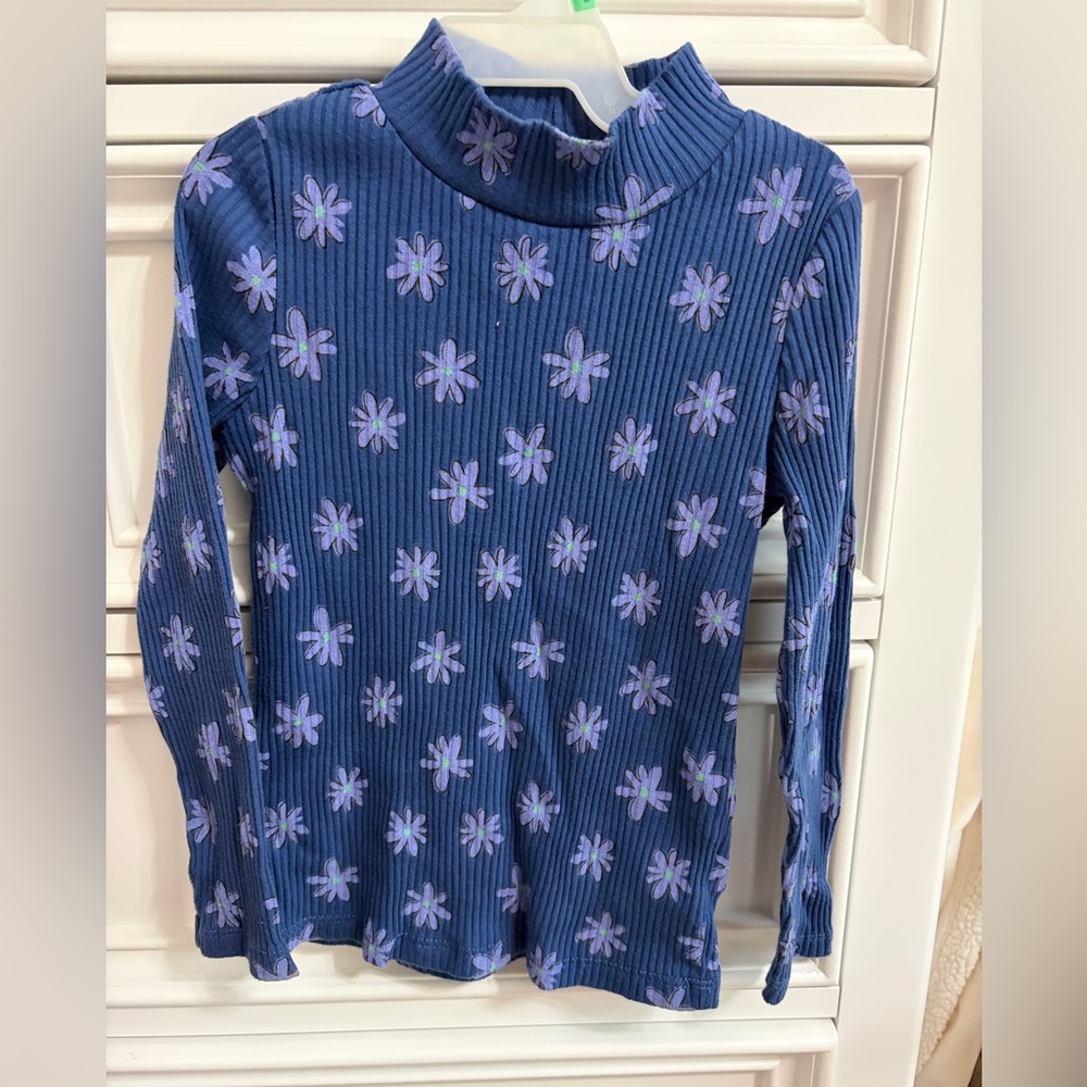 Old Navy Navy Blue Ribbed Floral Top with Lavender Flowers